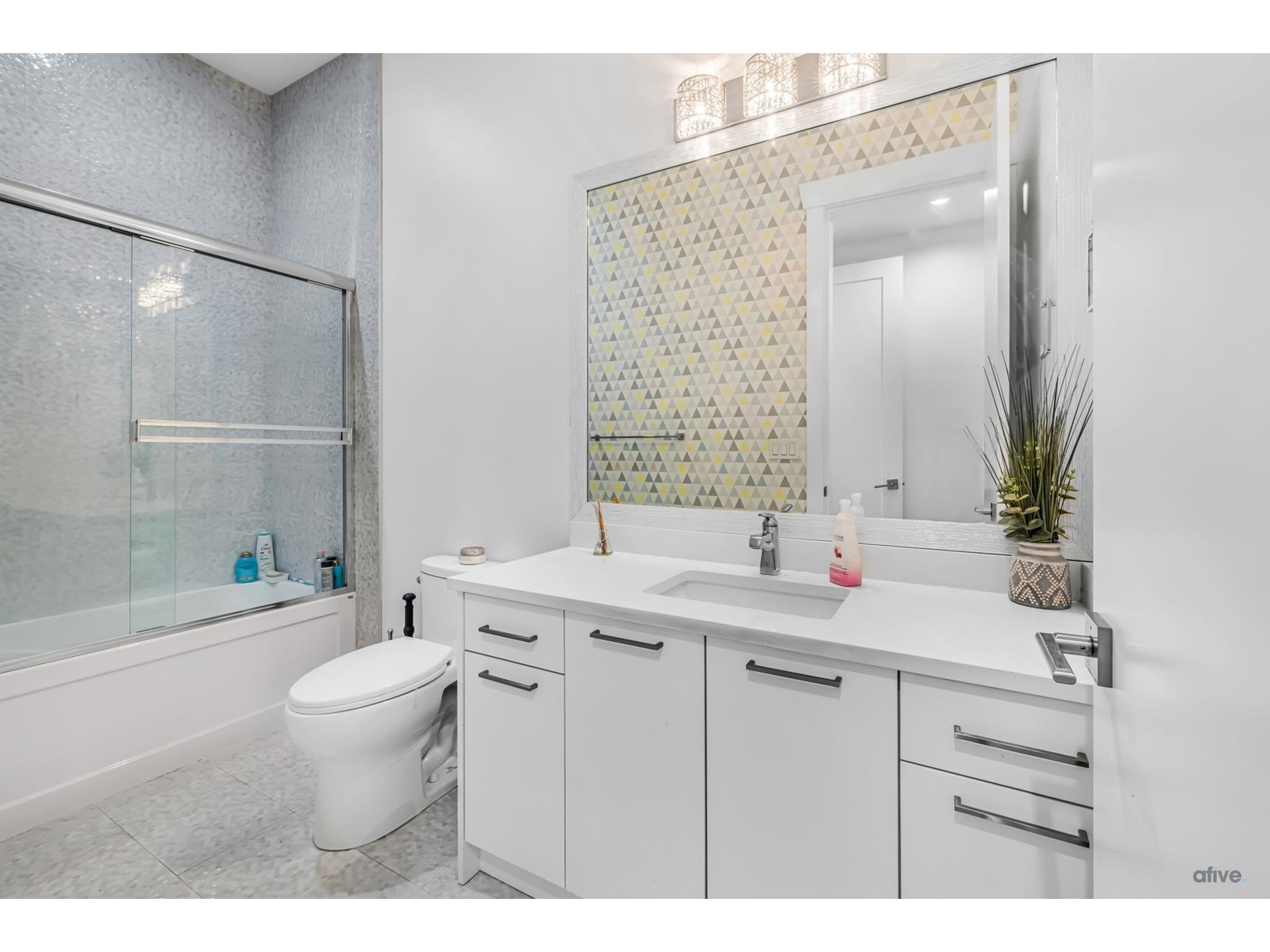 Photo 16 of 2697 Aquila Drive, Abbotsford BC
