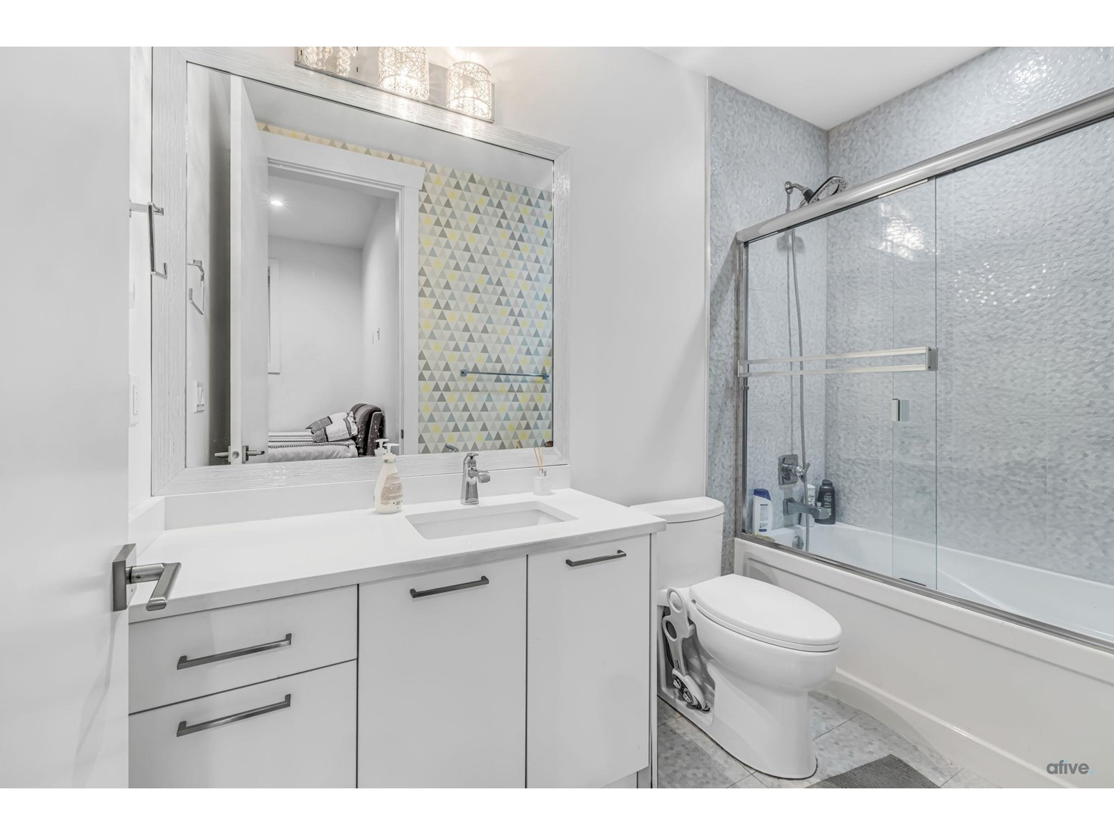 Photo 15 of 2697 Aquila Drive, Abbotsford BC