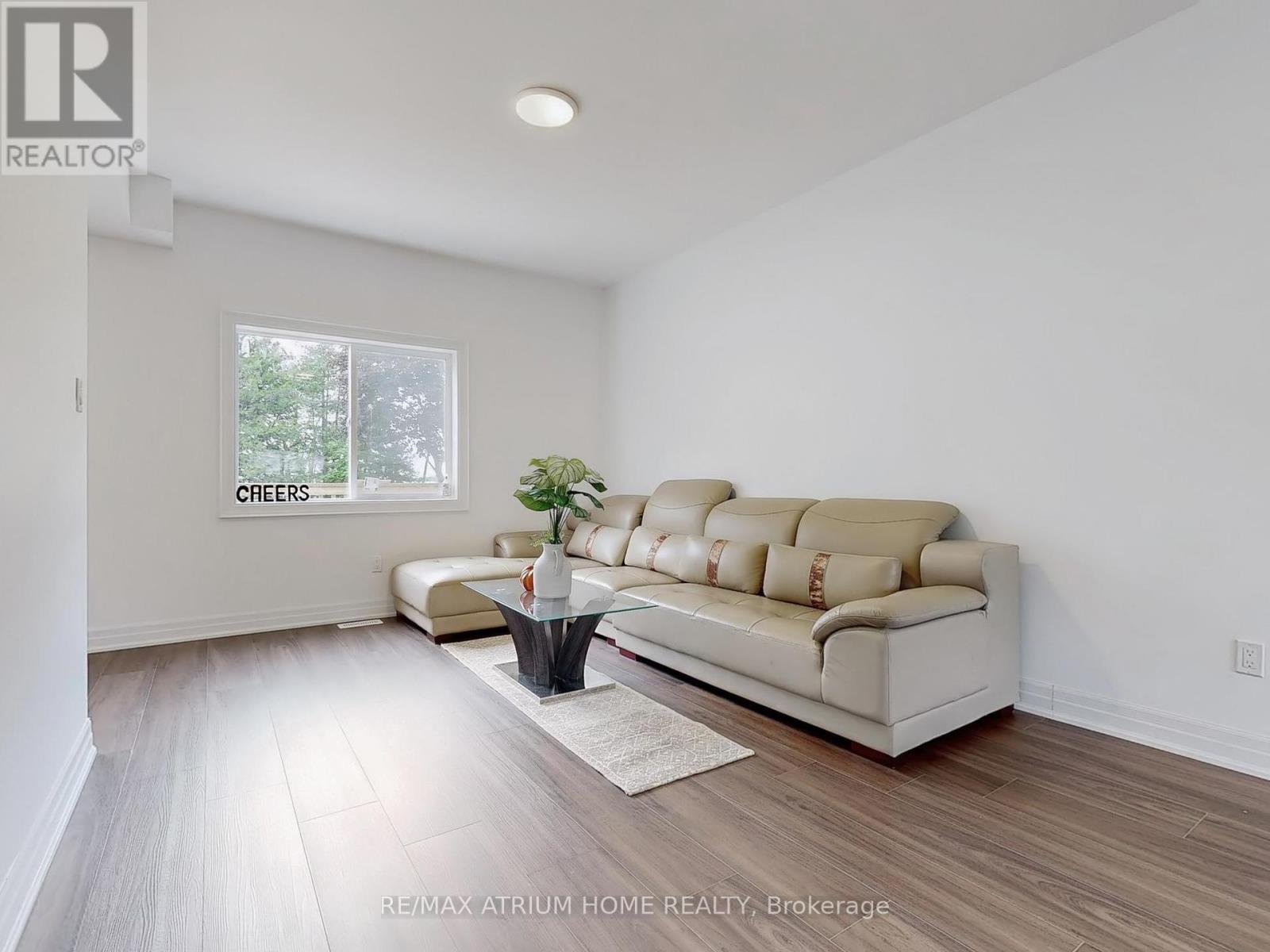 Photo 27 of 11 Angle Street, Scugog ON
