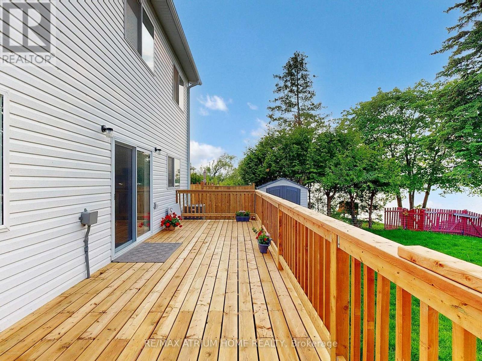 Photo 43 of 11 Angle Street, Scugog ON