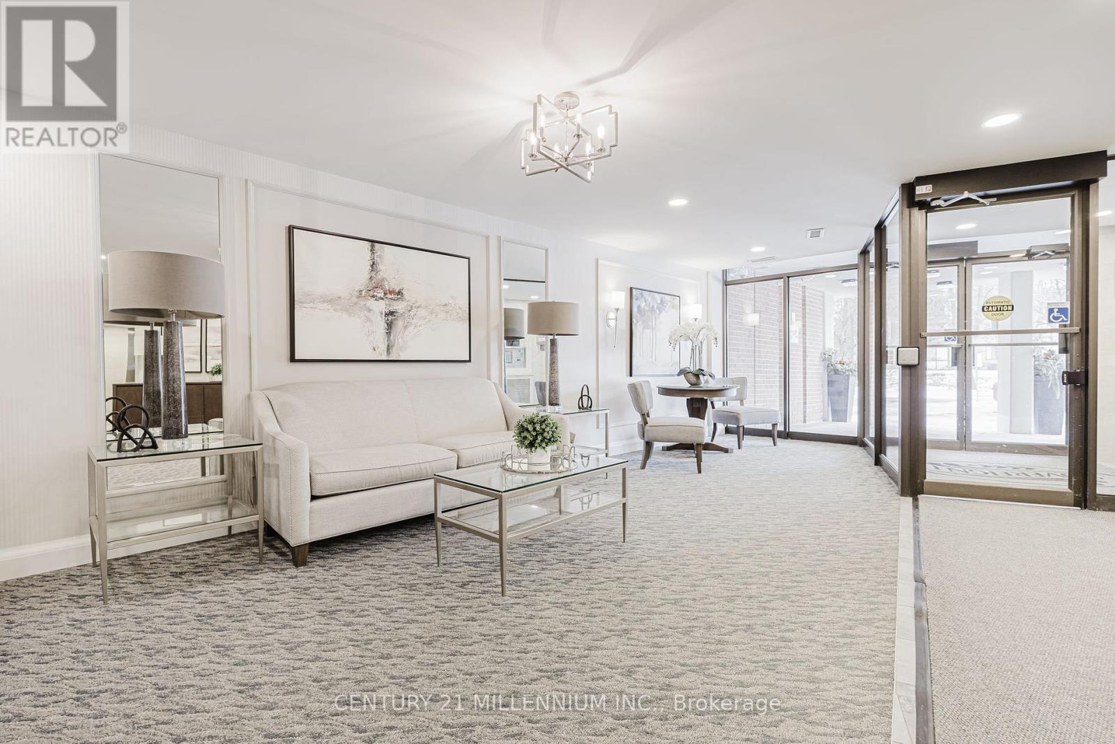 Photo 4 of 210 1230 Marlborough Court, Oakville ON