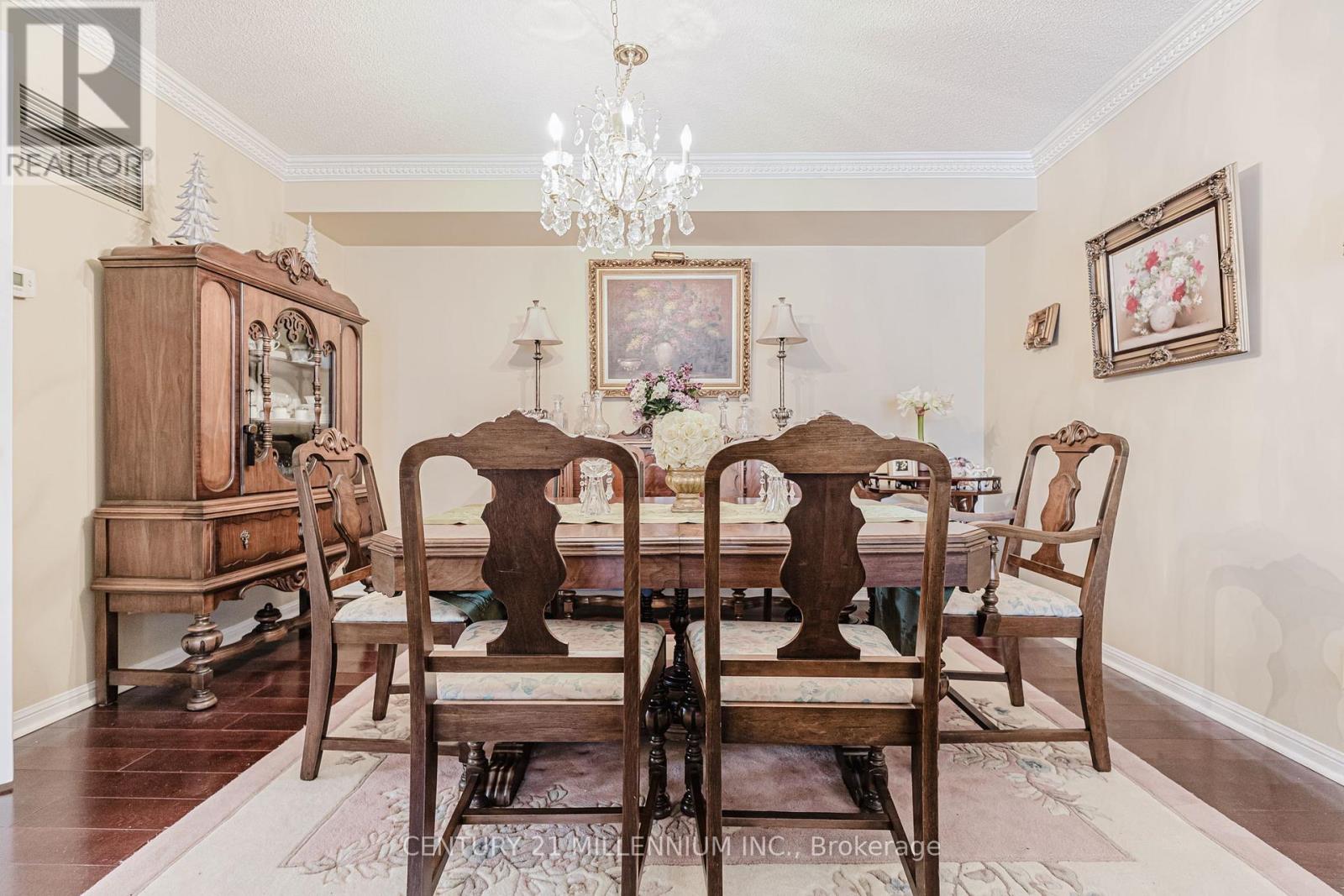 Photo 6 of 210 1230 Marlborough Court, Oakville ON