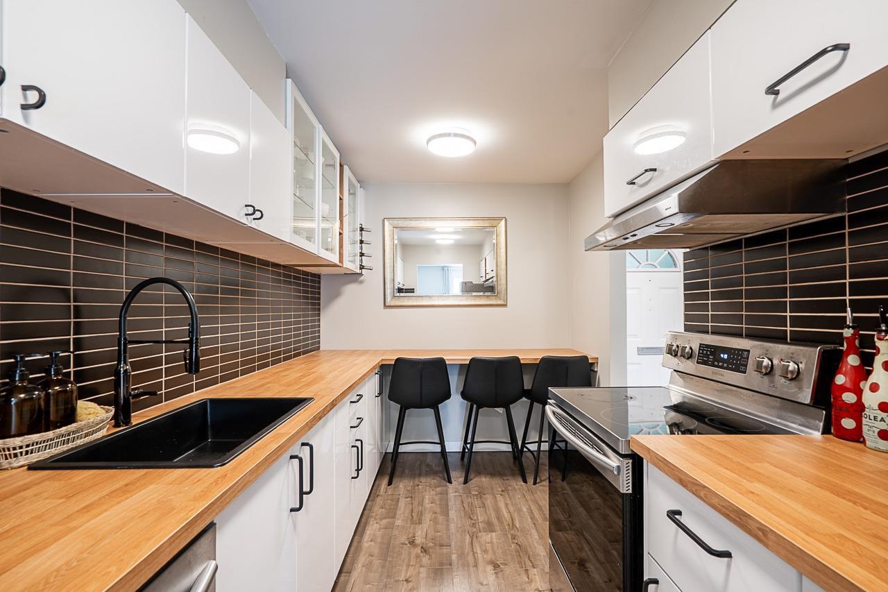 Photo 1 of 203 5191 203 Street, Langley BC