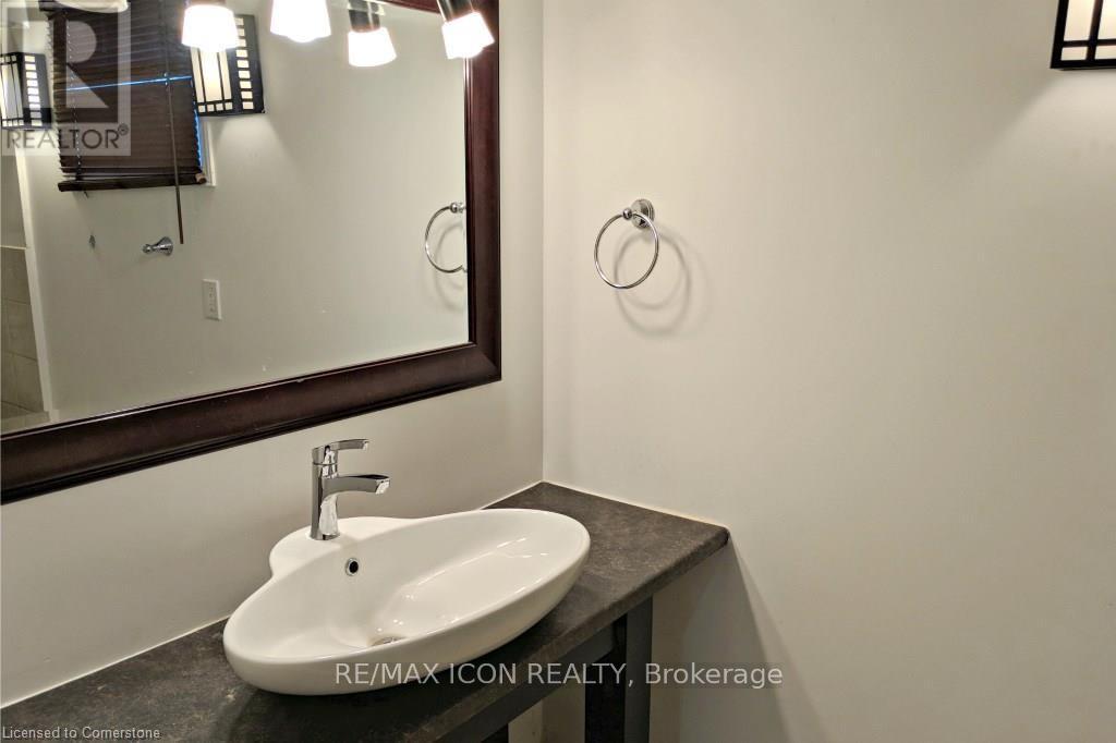 Photo 20 of 320 Guelph Street, Kitchener ON