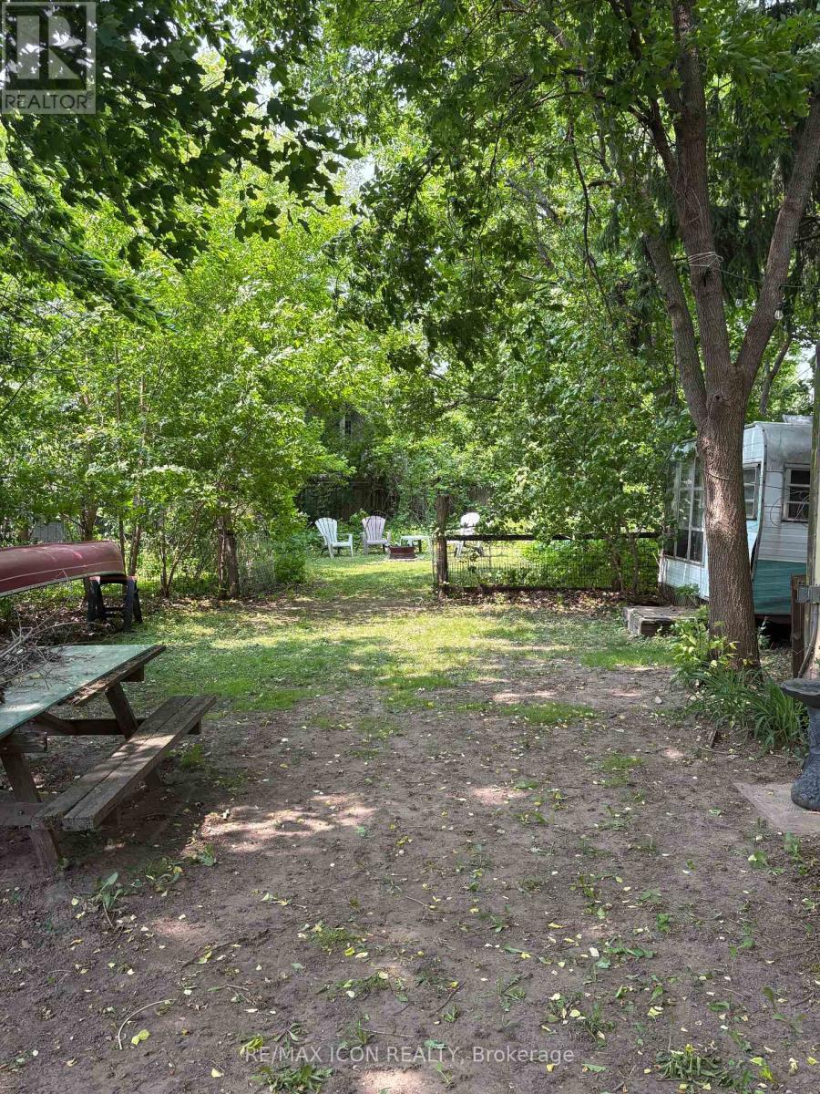 Photo 5 of 320 Guelph Street, Kitchener ON