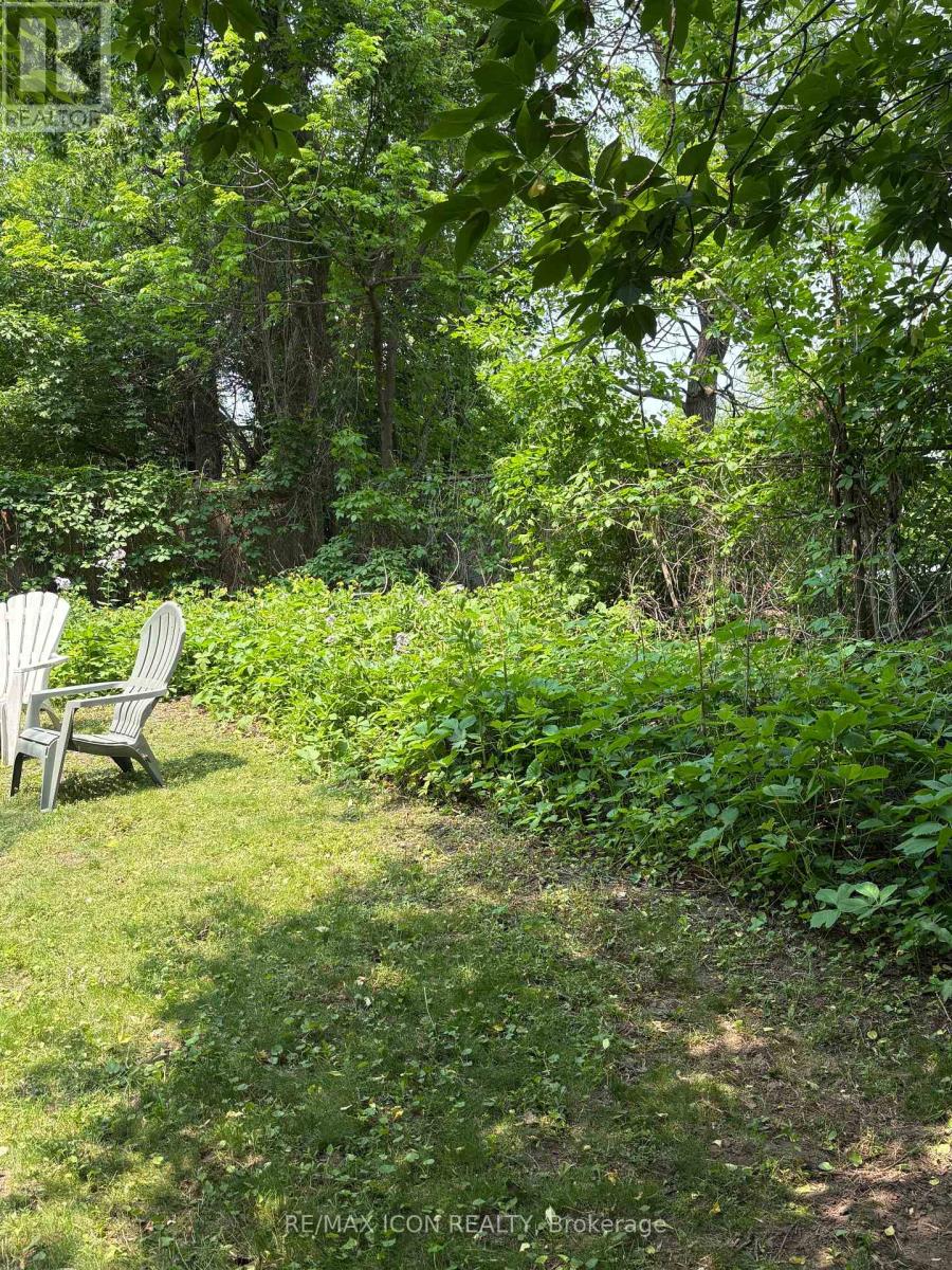 Photo 16 of 320 Guelph Street, Kitchener ON