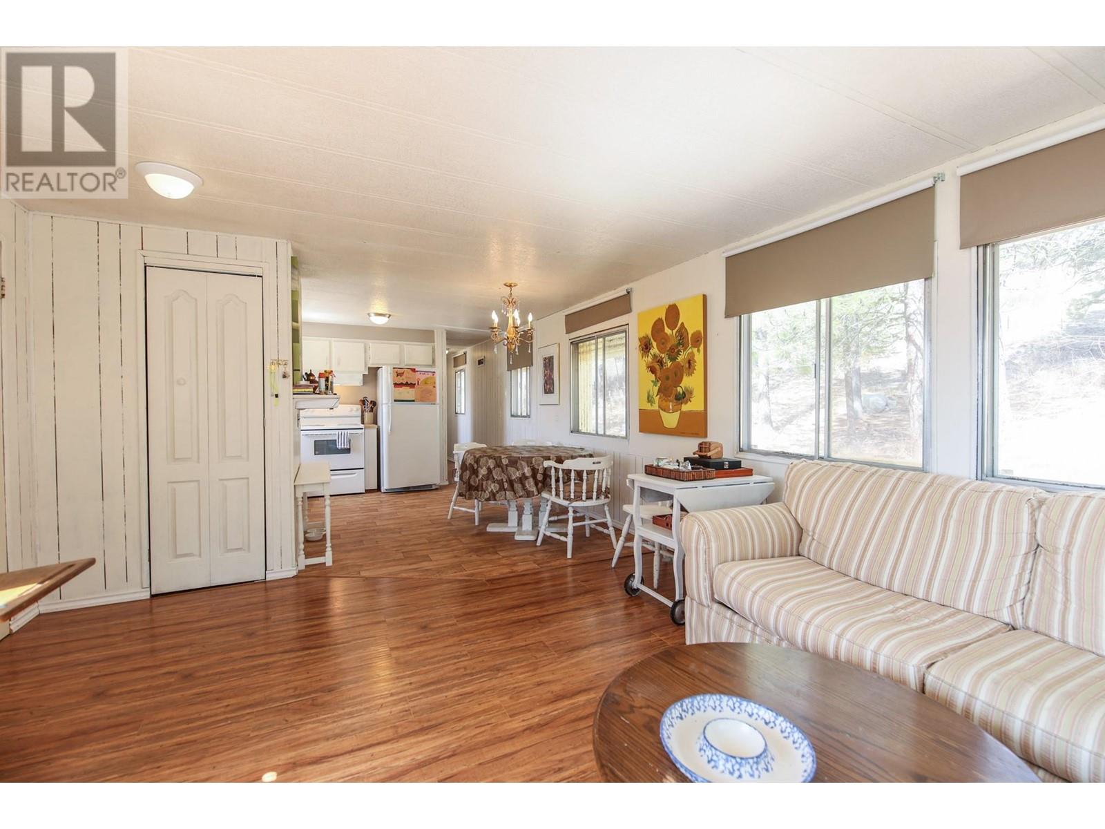 250 Longjoe Road, Osoyoos
