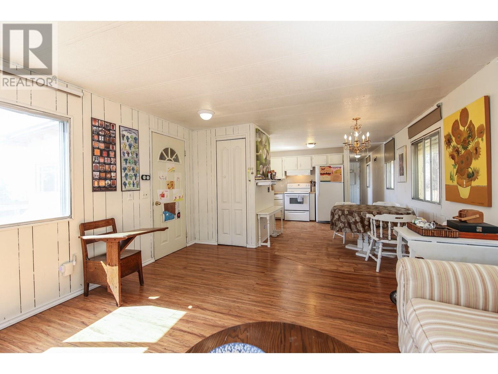 250 Longjoe Road, Osoyoos