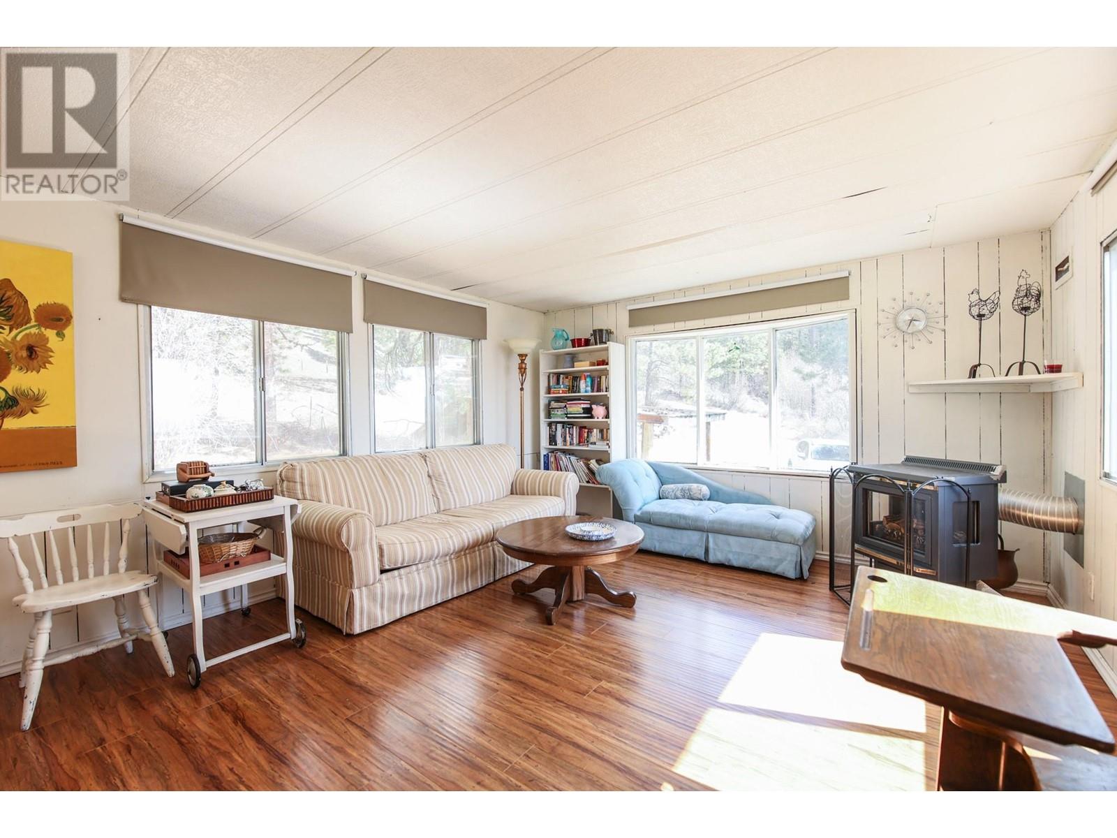 250 Longjoe Road, Osoyoos
