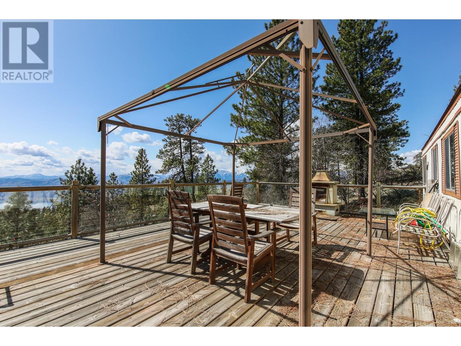250 Longjoe Road, Osoyoos