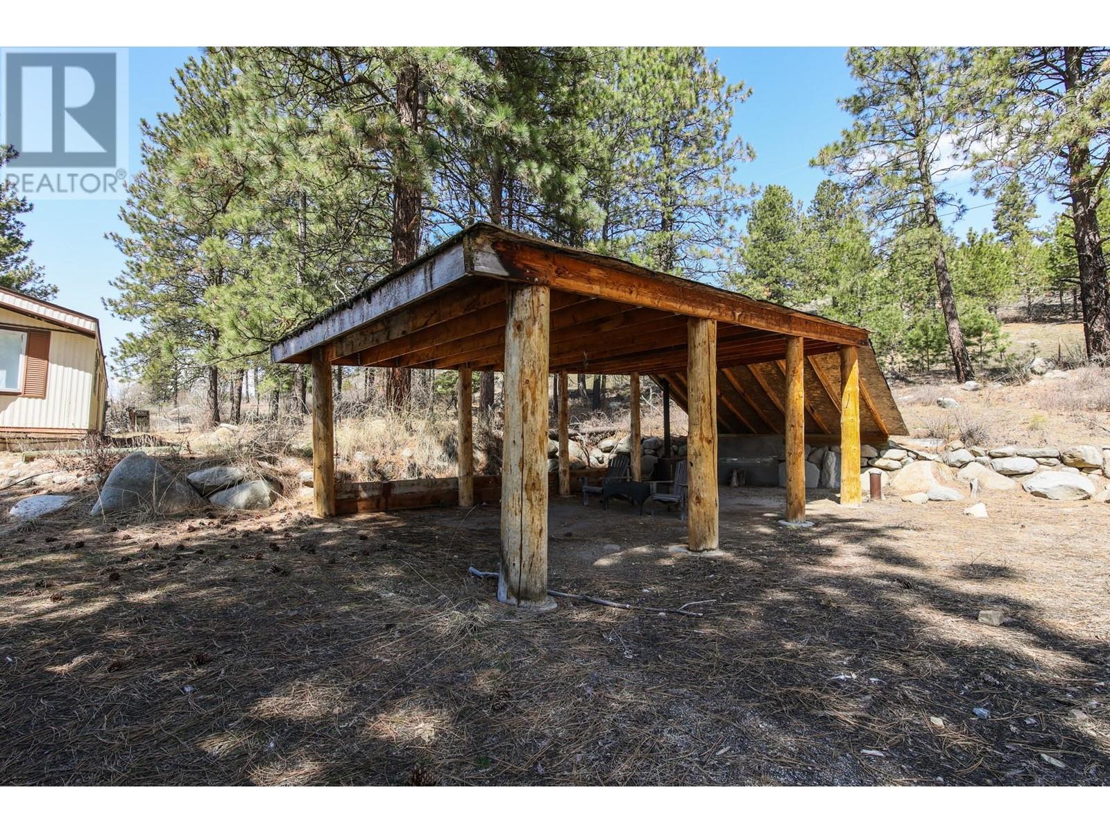 250 Longjoe Road, Osoyoos