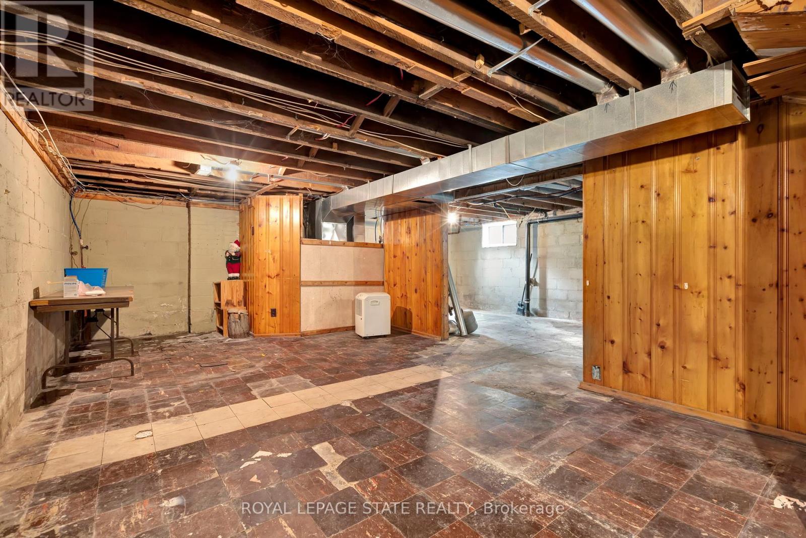 Photo 27 of 121 King Street E, Hamilton ON