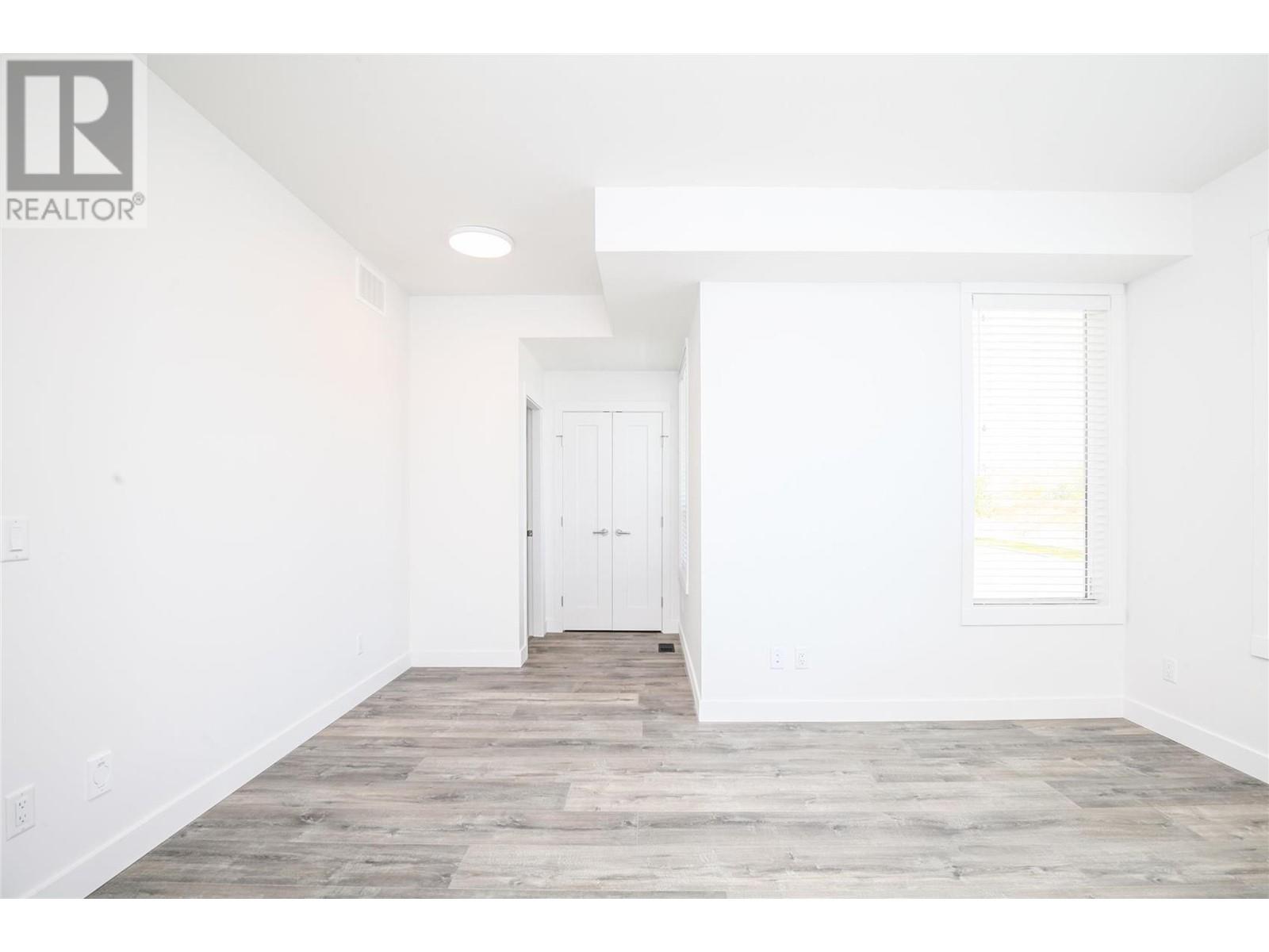 114 610 Academy Way, Kelowna