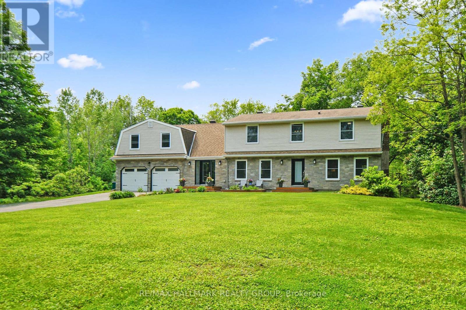 Spacious 3 Bedroom, 4 Bath home