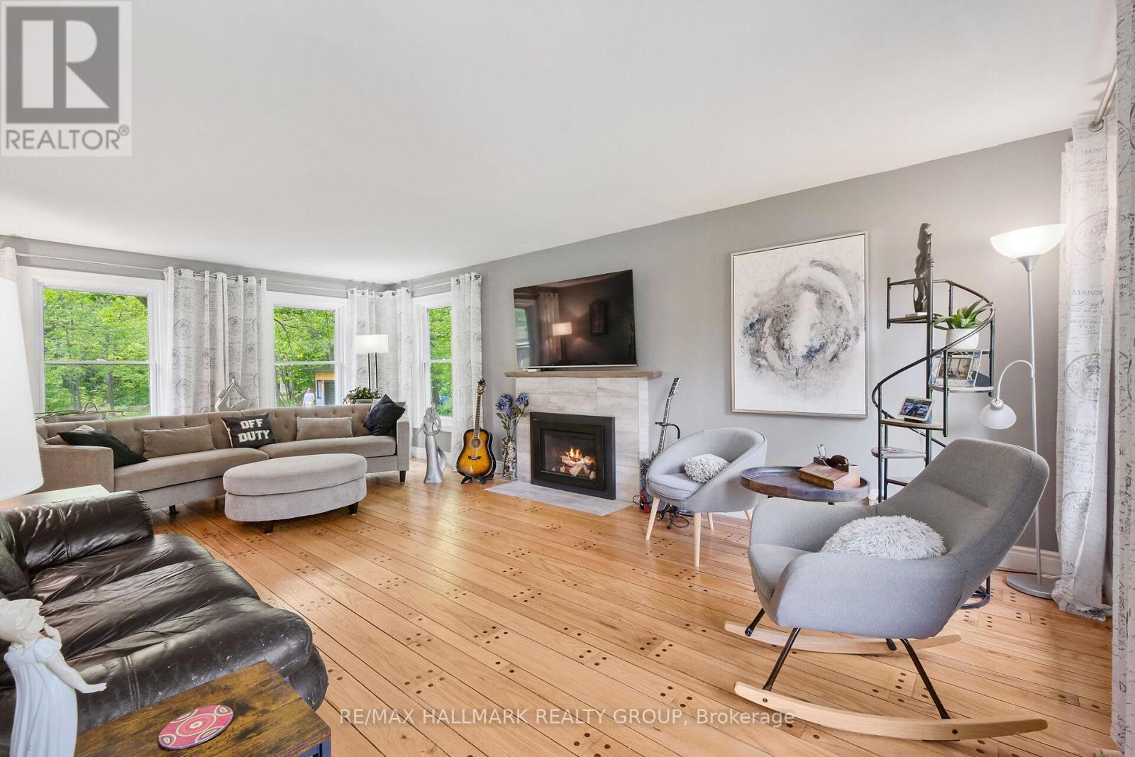 Large living room with gas fireplace