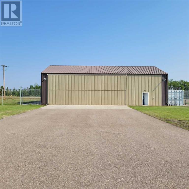 Photo 2 of 8449 72 Street, Lloydminster AB
