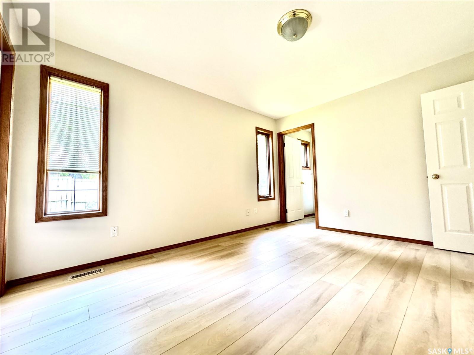 Photo 3 of 1118 Selo Place, Regina SK