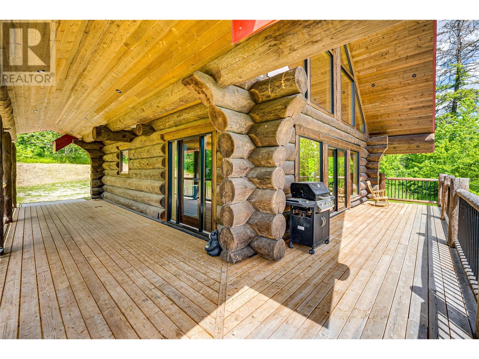 682 Lower Inonoaklin Road, Edgewood