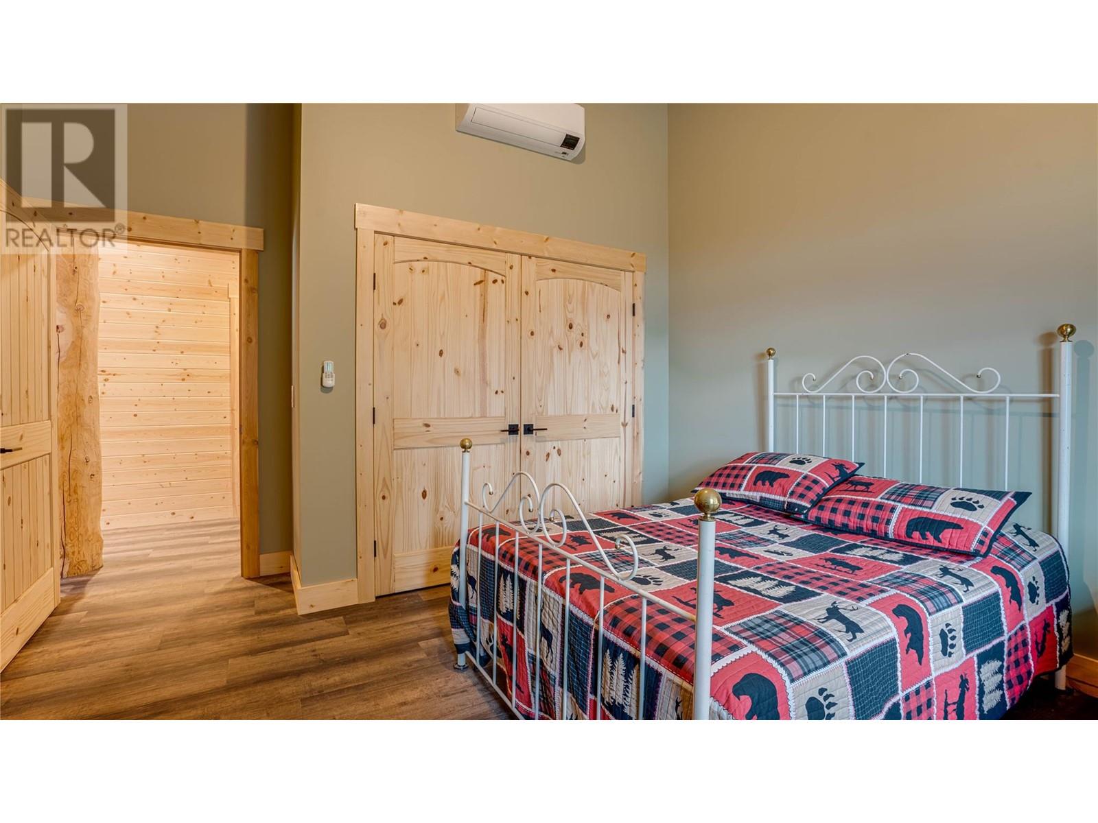682 Lower Inonoaklin Road, Edgewood