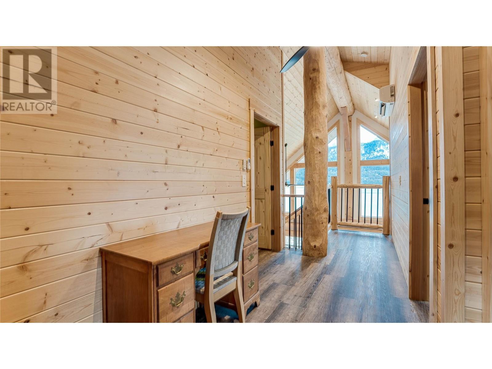 682 Lower Inonoaklin Road, Edgewood