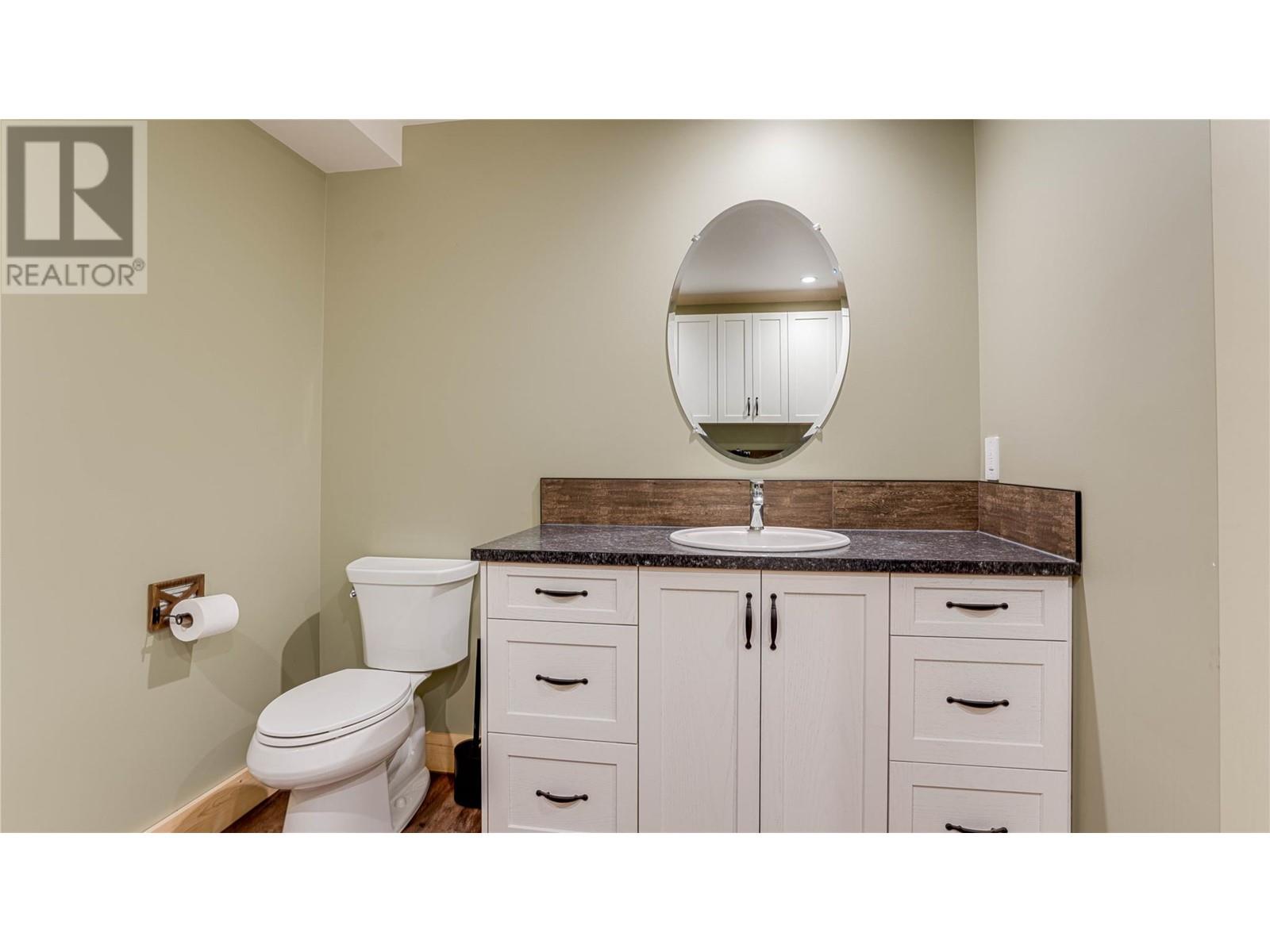 682 Lower Inonoaklin Road, Edgewood