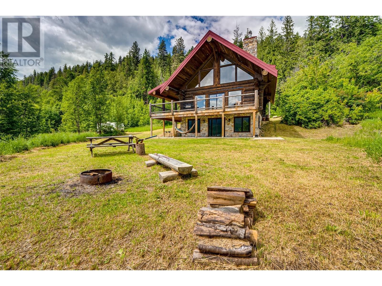 682 Lower Inonoaklin Road, Edgewood