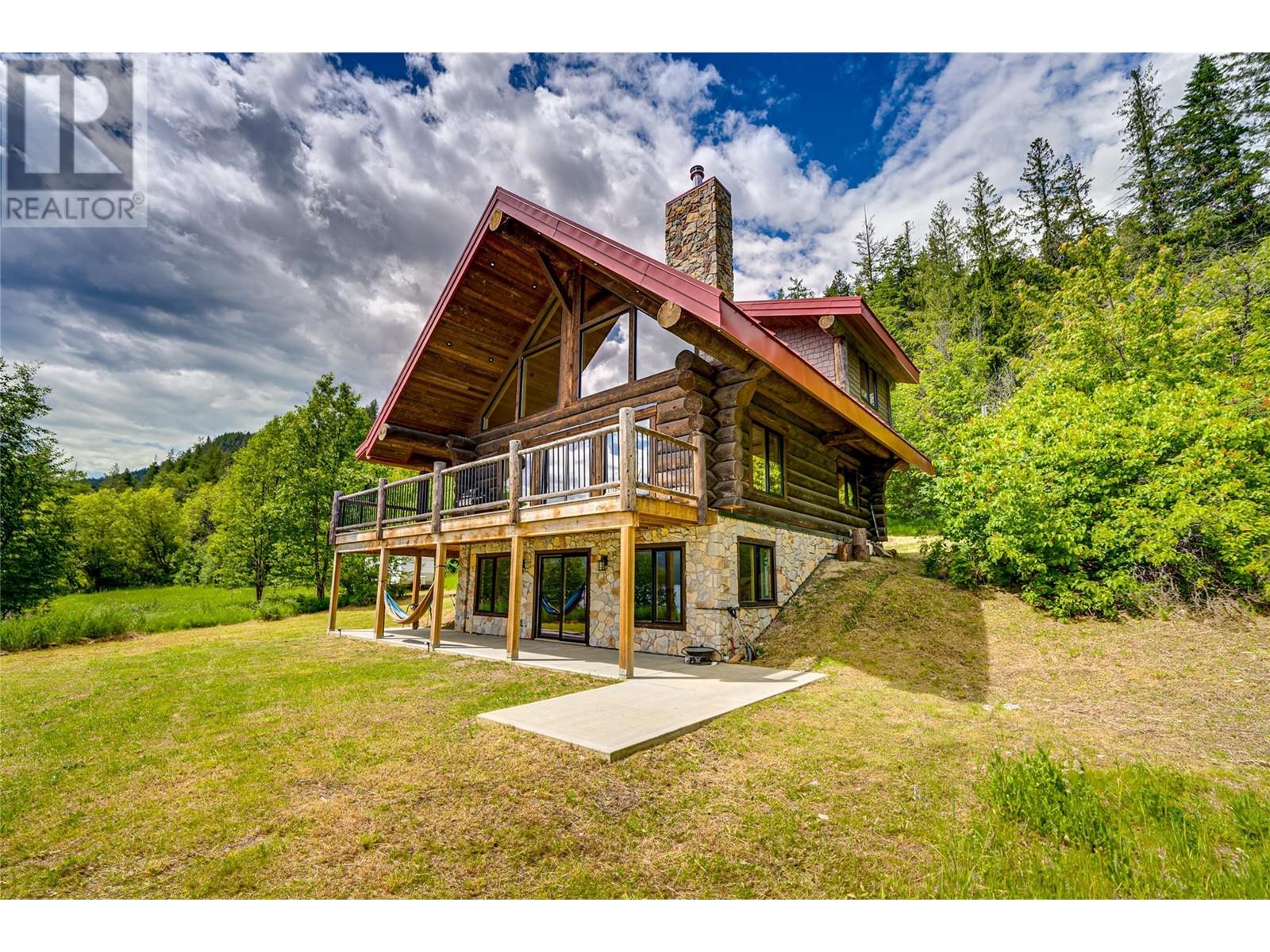682 Lower Inonoaklin Road, Edgewood