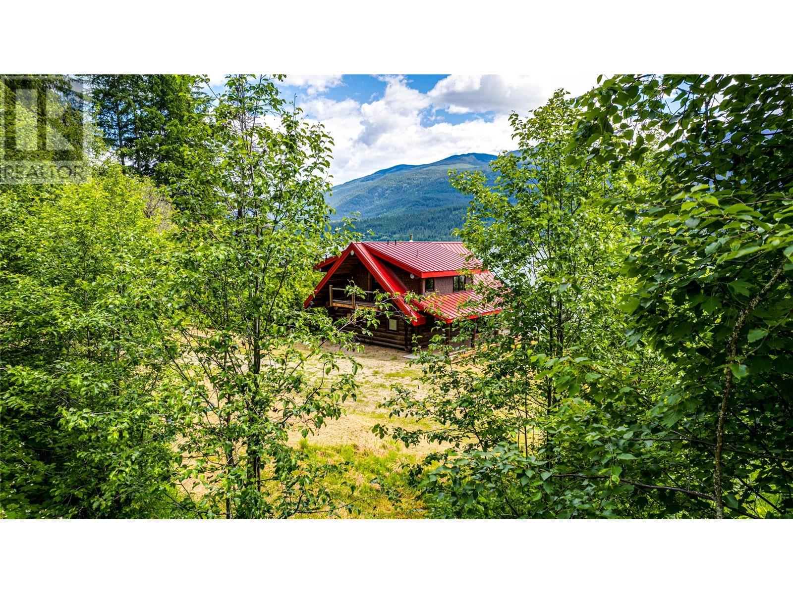 682 Lower Inonoaklin Road, Edgewood