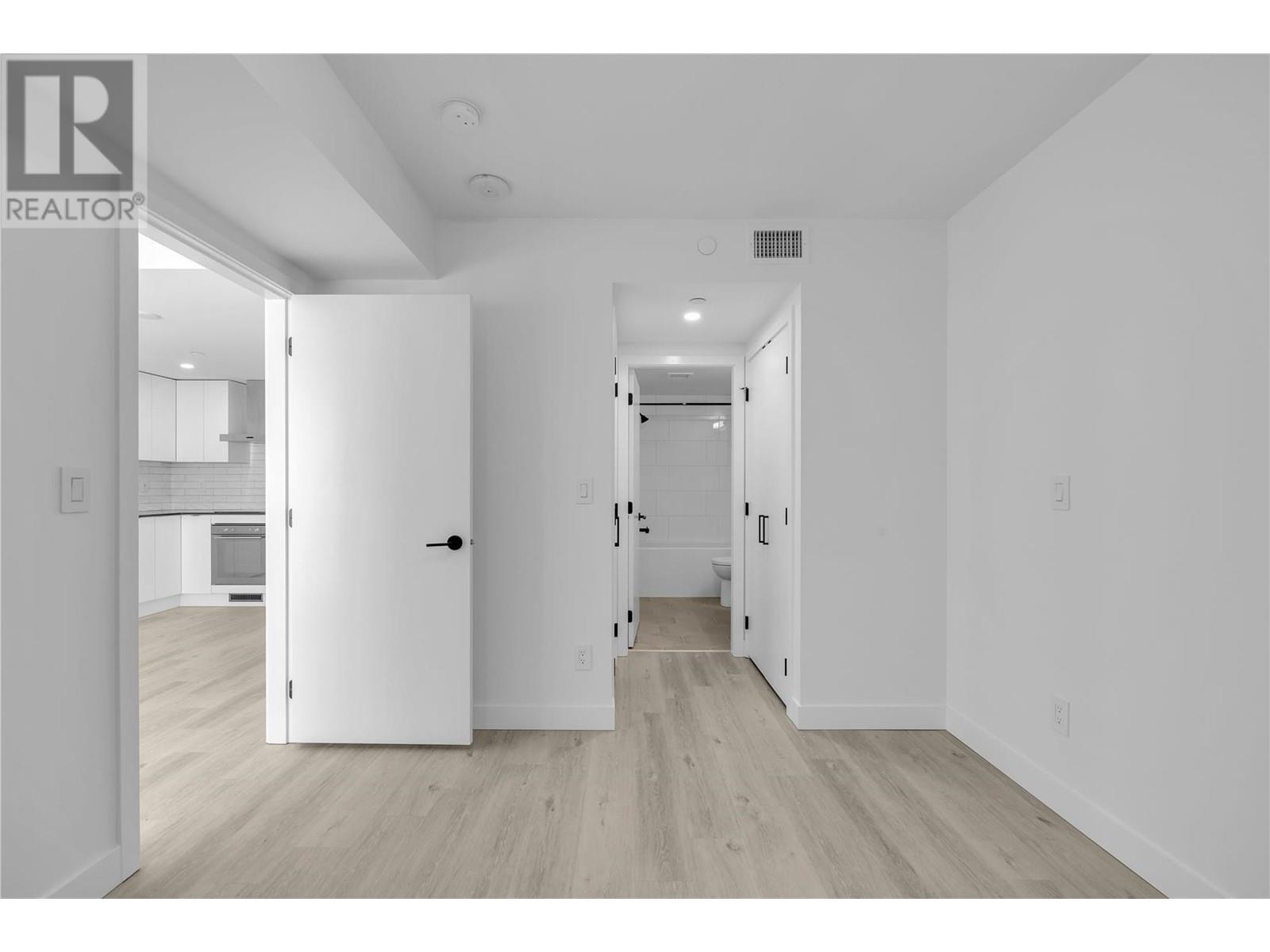 Photo 38 of 1471 St Paul Street Unit 1906 Lot Sl 137, Kelowna BC