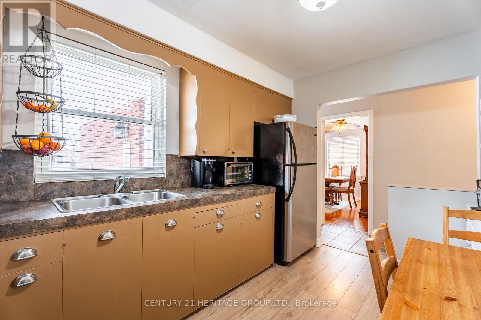 Single Family House Bungalow for Sale in  SHERWOOD RISE Hamilton (Sherwood) 