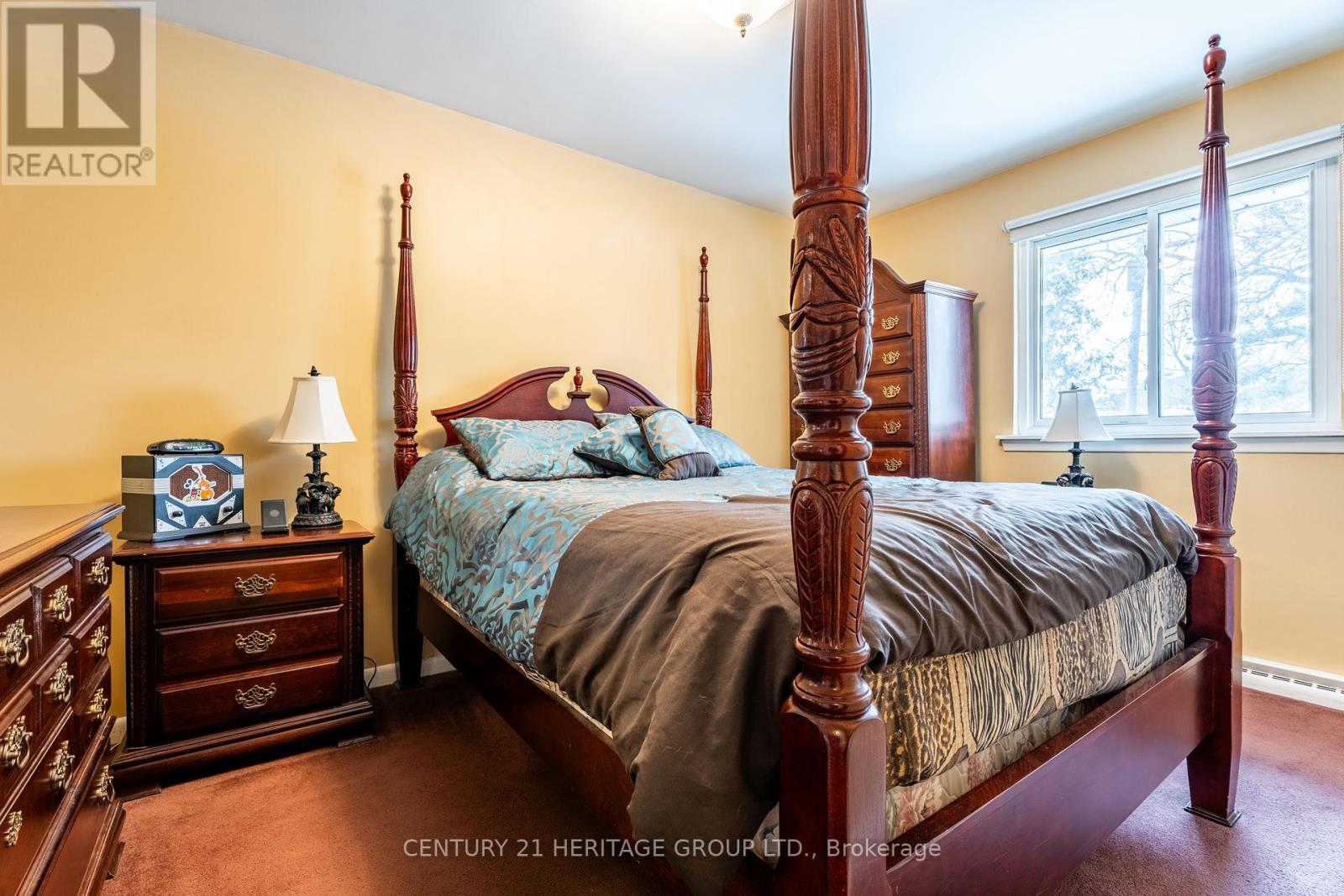 Single Family House Bungalow for Sale in  SHERWOOD RISE Hamilton (Sherwood) 