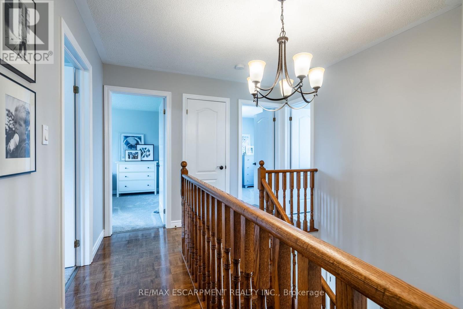 Photo 21 of 19 Savona Crescent, Hamilton ON
