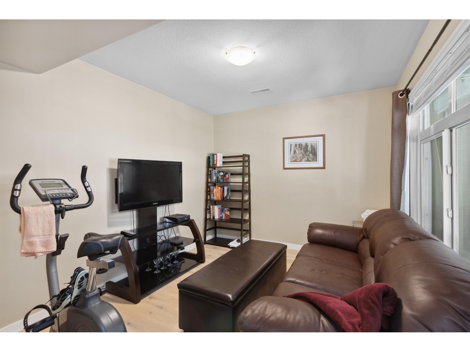 Photo 25 of 29 15151 34 Avenue, Surrey BC