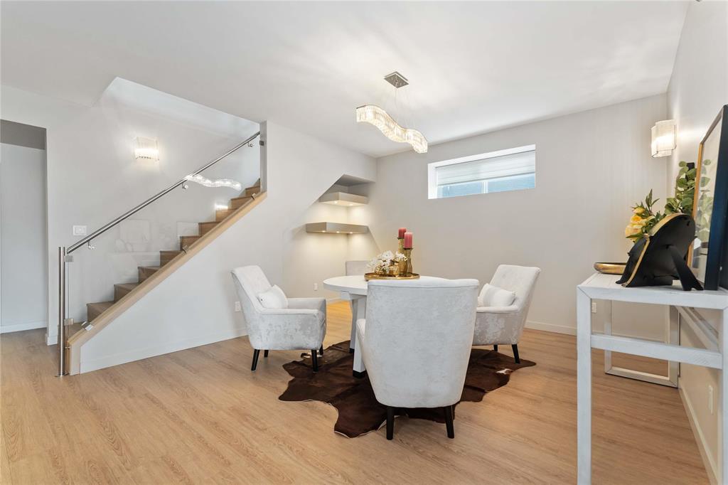 Photo 3 of 109 Rose Lake Court, Winnipeg MB