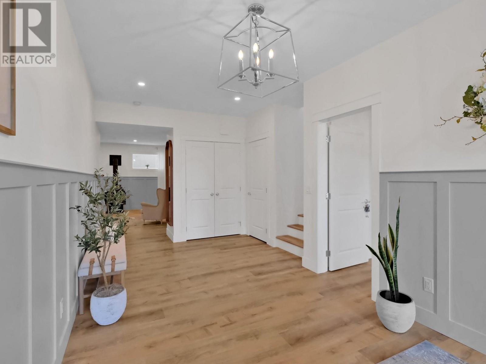  10290 Columbia Way, Vernon