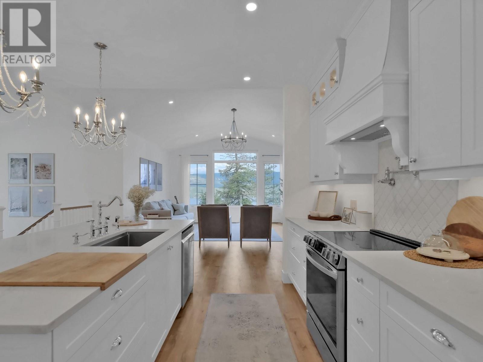  10290 Columbia Way, Vernon
