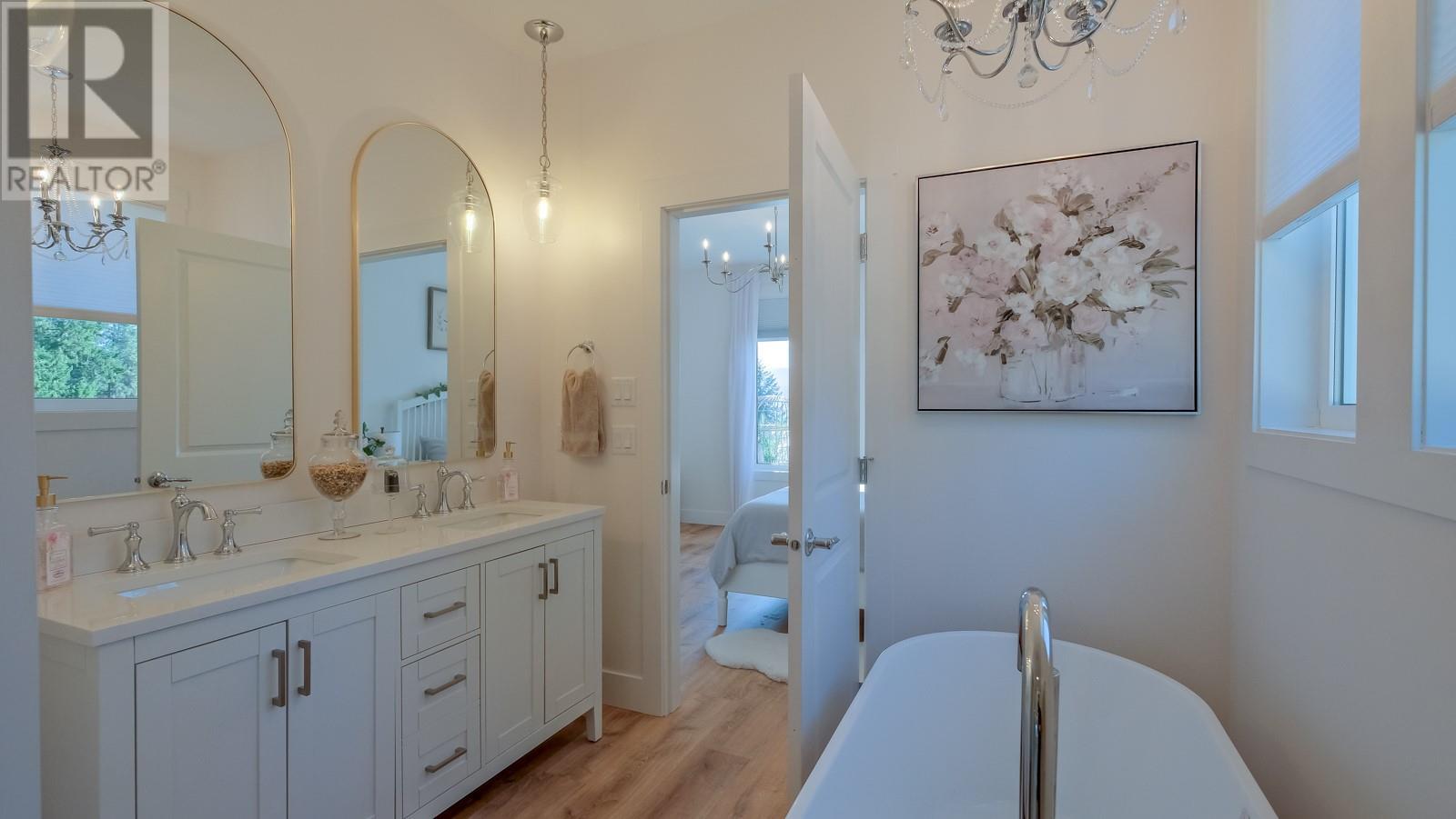  10290 Columbia Way, Vernon