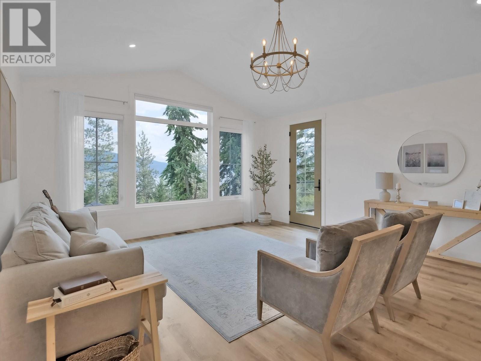  10290 Columbia Way, Vernon