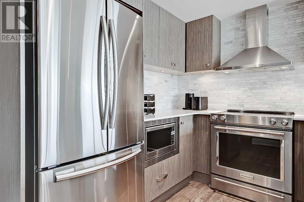 Single Family House for Sale in    Avenue SW Downtown Commercial Core Calgary 