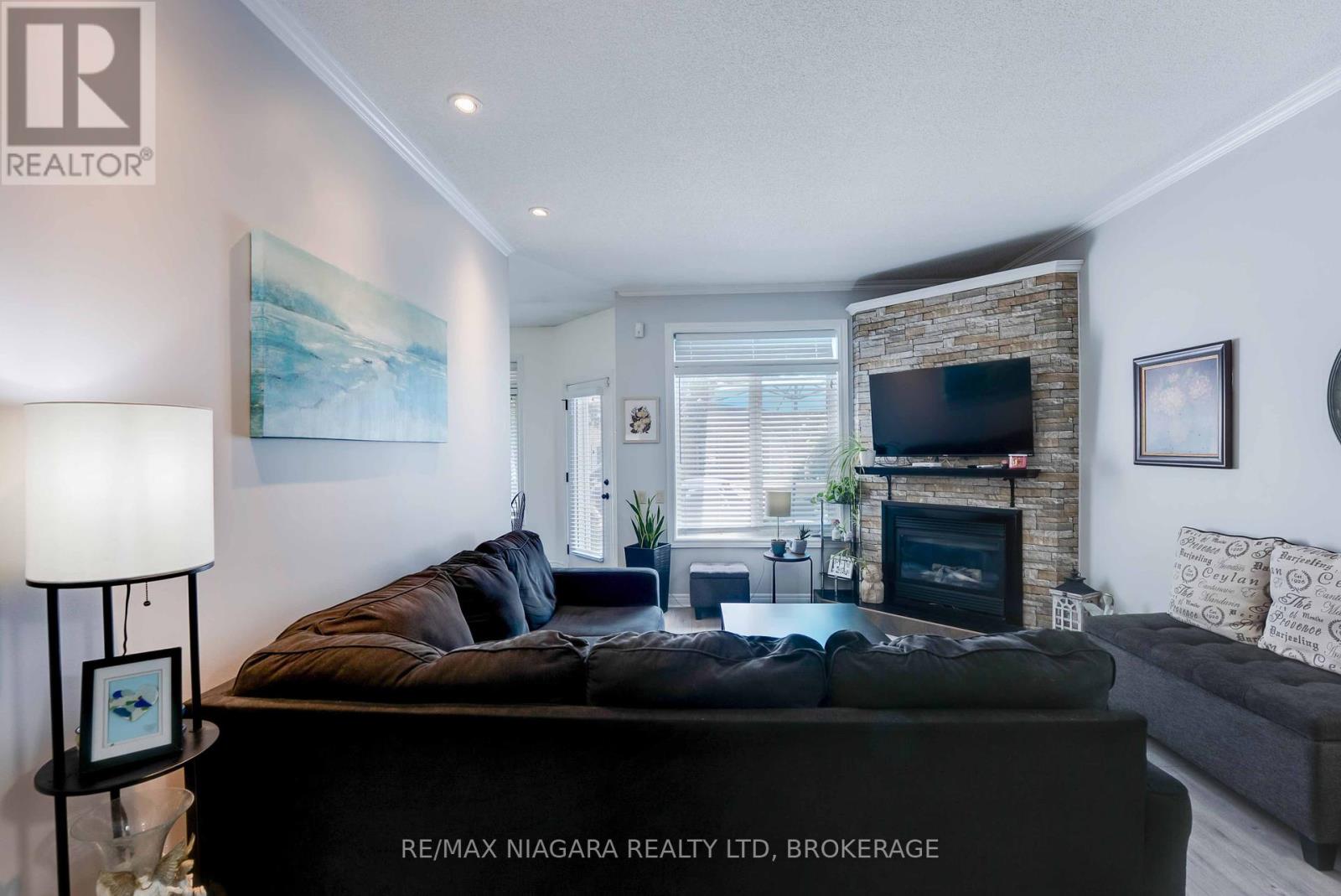 Photo 27 of 4 5200 Dorchester Road, Niagara Falls ON