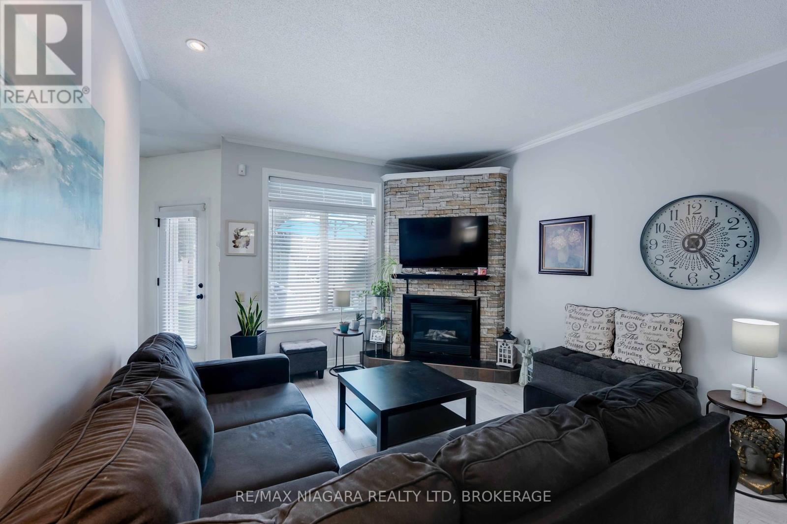 Photo 13 of 4 5200 Dorchester Road, Niagara Falls ON
