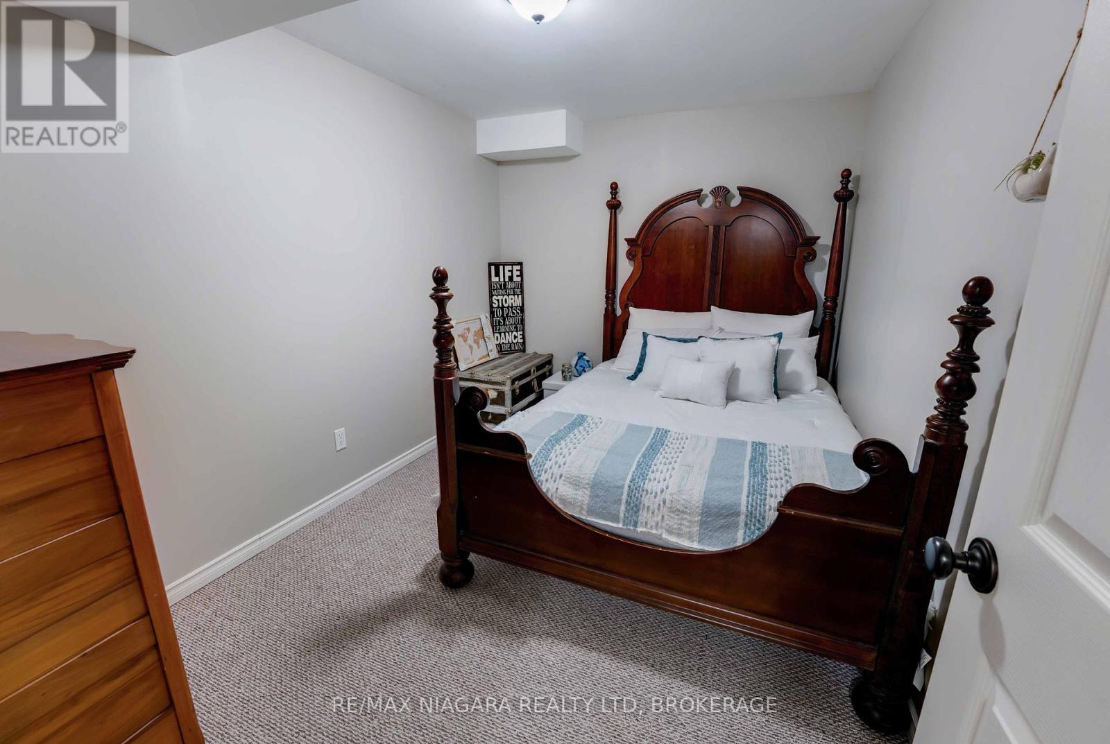 Photo 16 of 4 5200 Dorchester Road, Niagara Falls ON