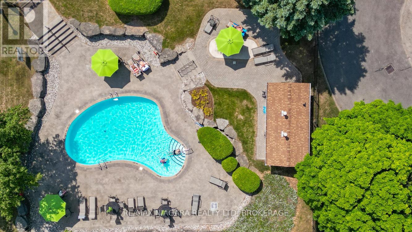 Photo 15 of 4 5200 Dorchester Road, Niagara Falls ON