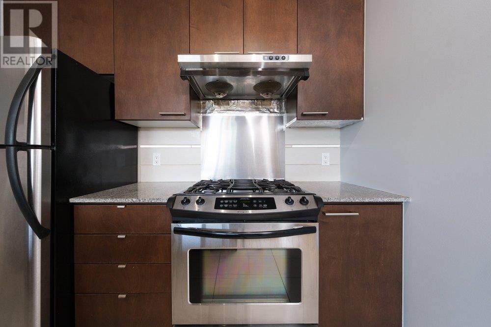 Photo 5 of 713 5811 No 3 Road, Richmond BC