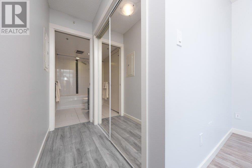 Photo 14 of 713 5811 No 3 Road, Richmond BC