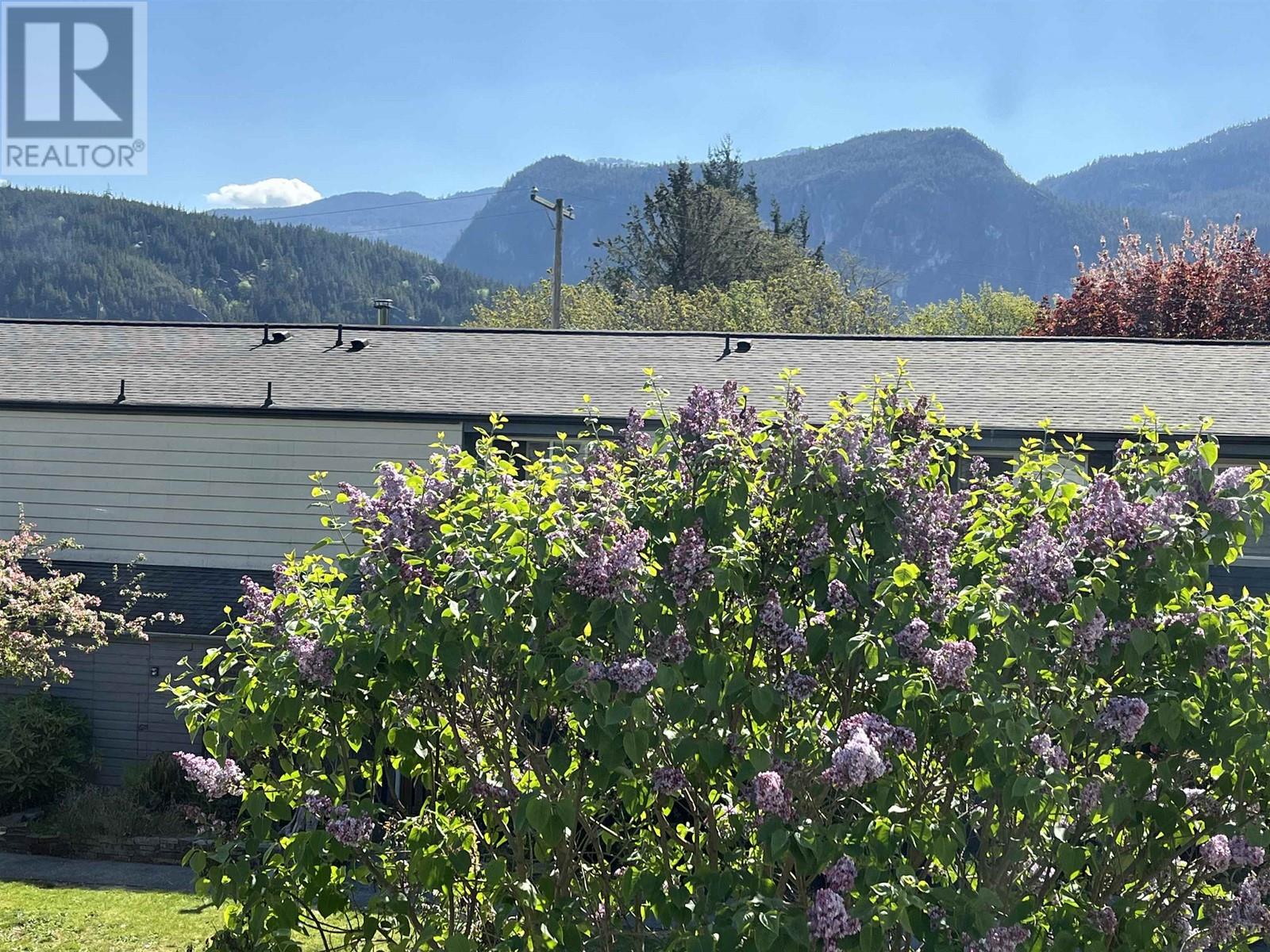 11 38455 WILSON CRESCENT, Squamish real estate listing R2883815