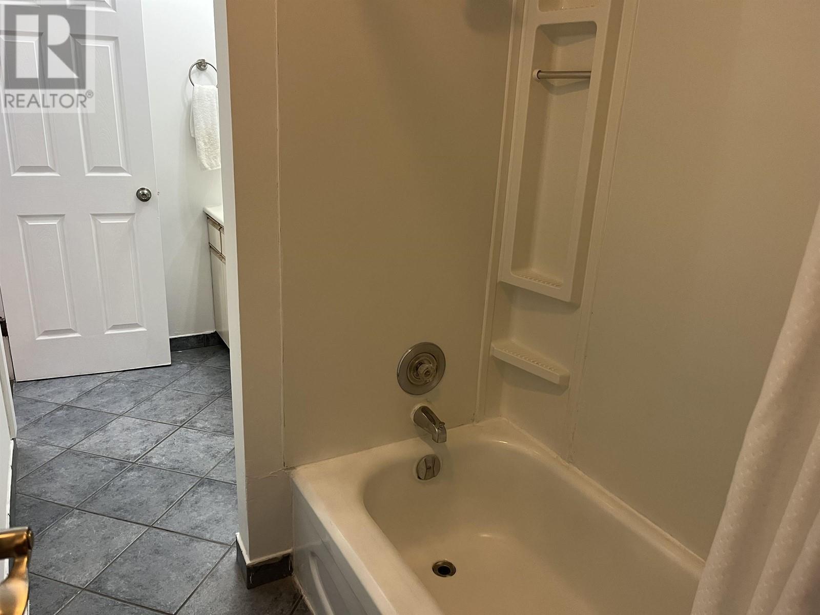 11 38455 WILSON CRESCENT, Squamish real estate listing R2883815