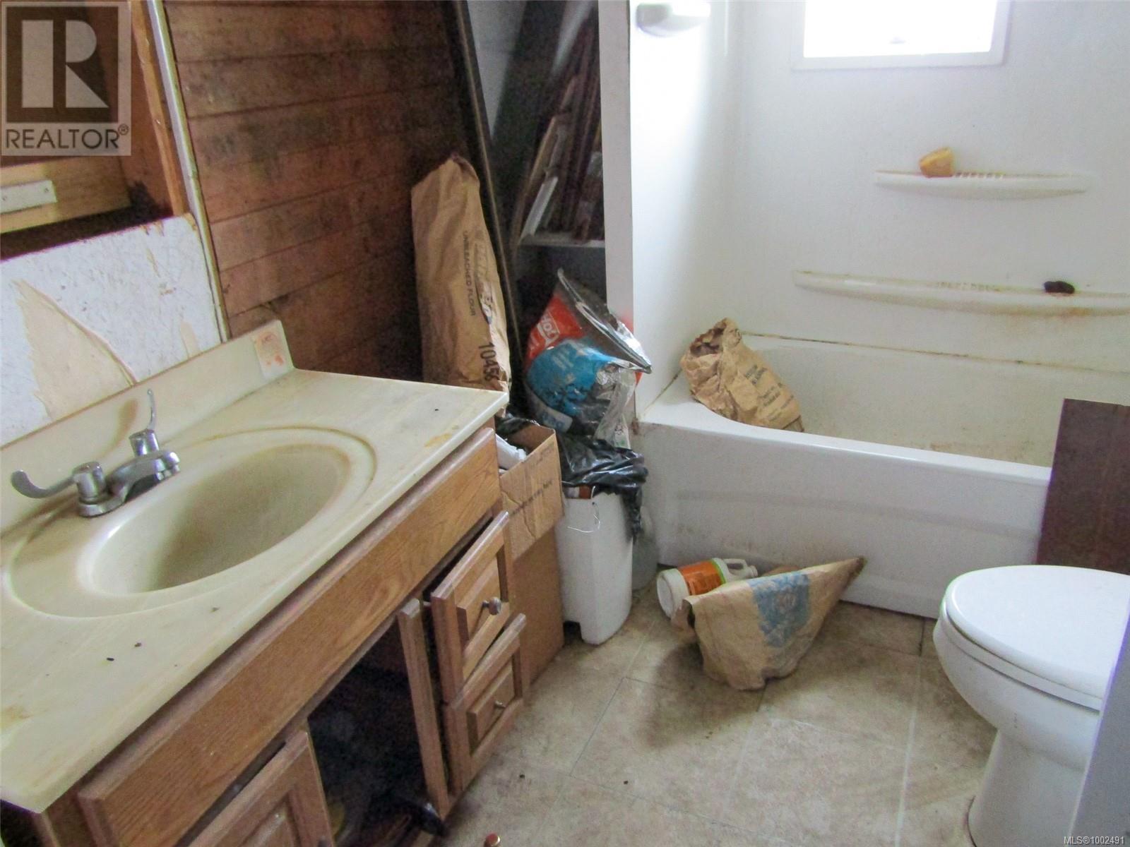 4915 Elizabeth St, Port Alberni real estate listing 1002491