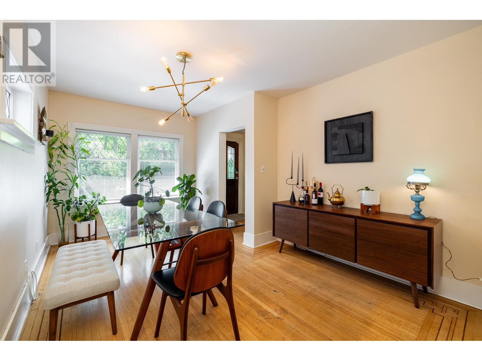 Photo 15 of 4343 W 11 Th Avenue, Vancouver BC