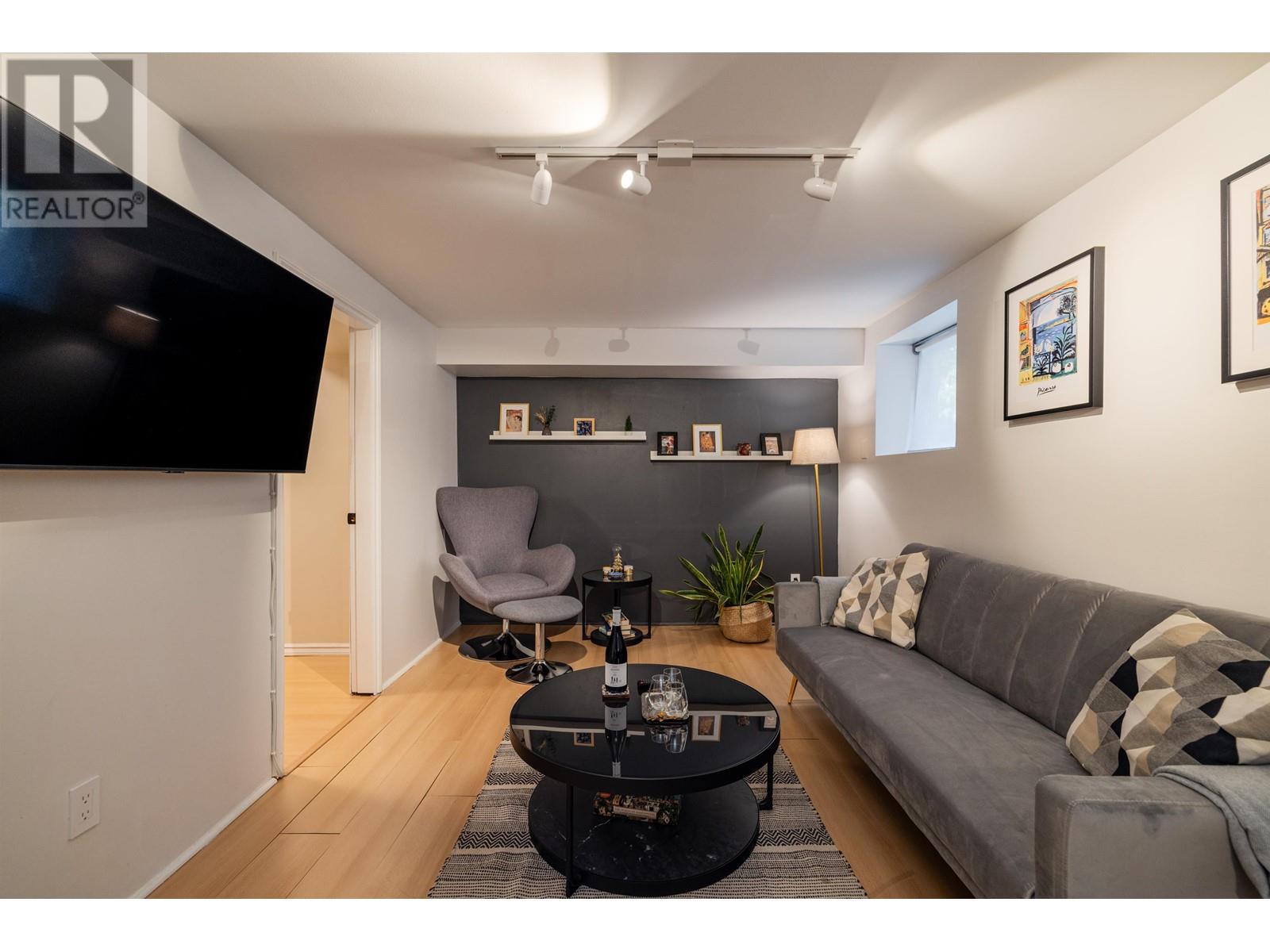 Photo 35 of 4343 W 11 Th Avenue, Vancouver BC